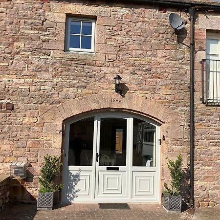 Westwood Barn Holiday Let Brough Sowerby Экстерьер фото