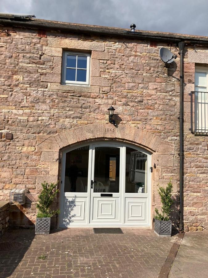 Westwood Barn Holiday Let Brough Sowerby Экстерьер фото